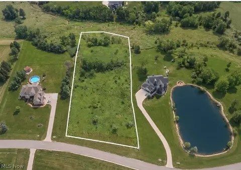 7373 Hunters Glen Ln, Seville, OH 44273