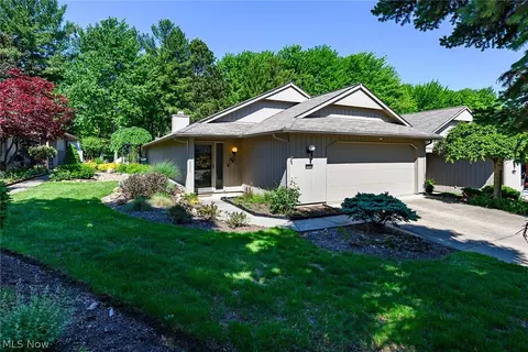 13192 Olympus Way, Strongsville, OH 44149