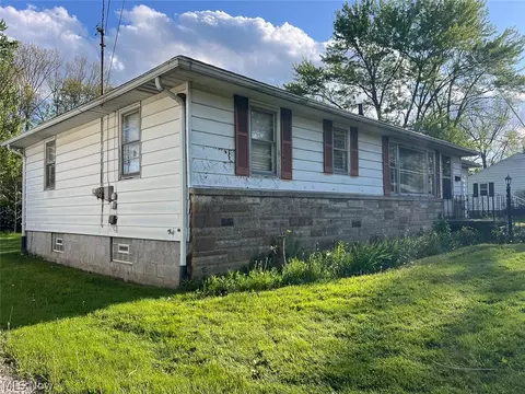 Exterior - 231 Tolbert St, Wadsworth, OH 44281 photo 1 of 4