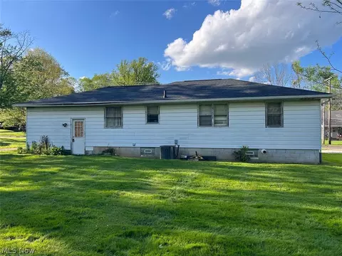 Exterior - 231 Tolbert St, Wadsworth, OH 44281 photo 2 of 4