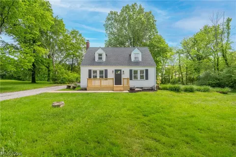 6665 Clingan Rd, Poland, OH 44514