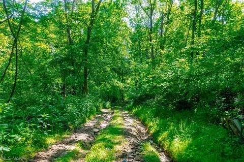 5568 Schoolhouse Rd #6, Frazeysburg, OH 43822