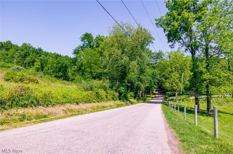 5568 Schoolhouse Rd #8, Frazeysburg, OH 43822