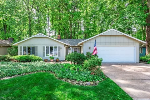 5920 Mills Creek Ln, North Ridgeville, OH 44039