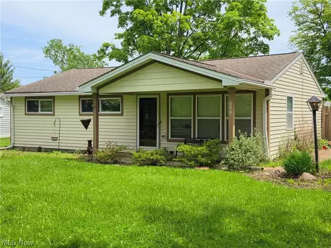 699 Hadcock Rd, Brunswick, OH 44212