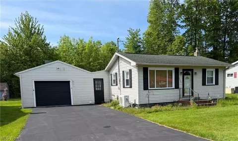 6056 Ivan Rd, Ashtabula, OH 44004