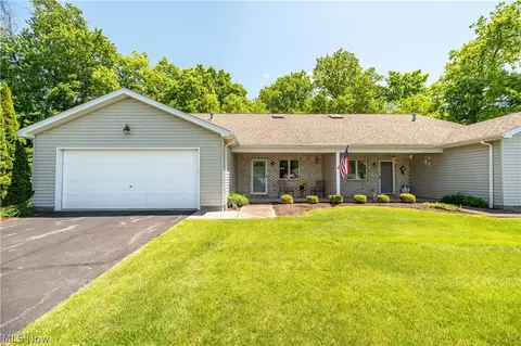 535 Wilcox Rd, Youngstown, OH 44515