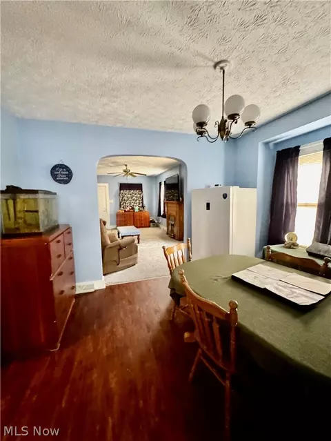 Dining - 421 Celtic St, Akron, OH 44314 photo 2 of 2