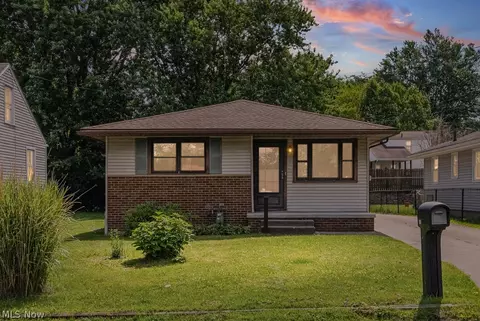 681 Newton Ave, Barberton, OH 44203