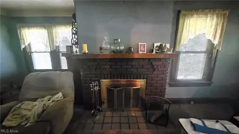 14522 Granger Rd, Maple Heights, OH 44137 photo 8