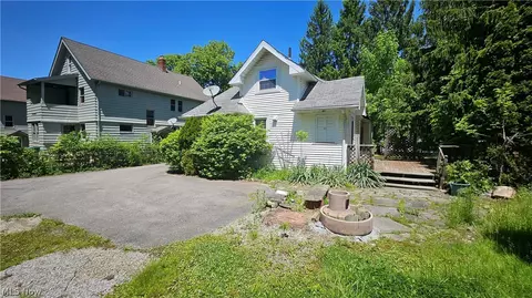 14522 Granger Rd, Maple Heights, OH 44137 photo 24