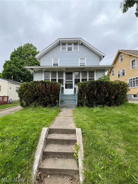 797 Stoner St, Akron, OH 44320