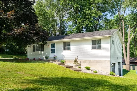 2992 Walbridge Dr, Akron, OH 44319