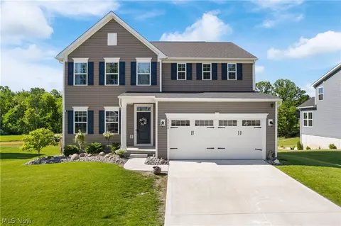 2262 Monaco St NW, Uniontown, OH 44685