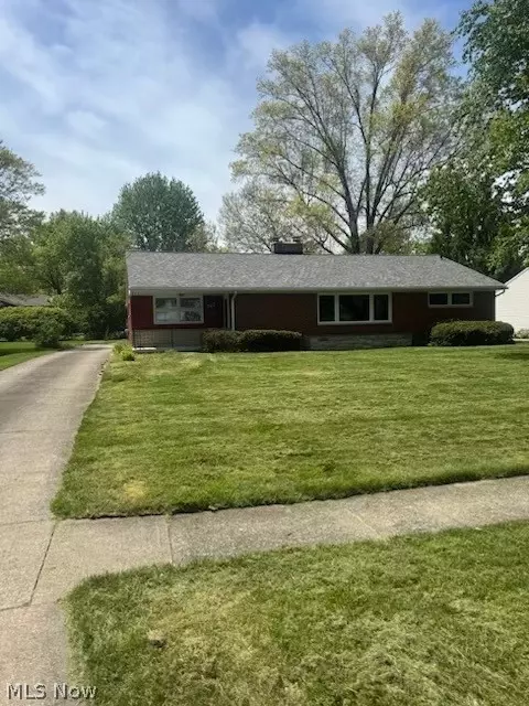 762 Eastview Ave, Wadsworth, OH 44281