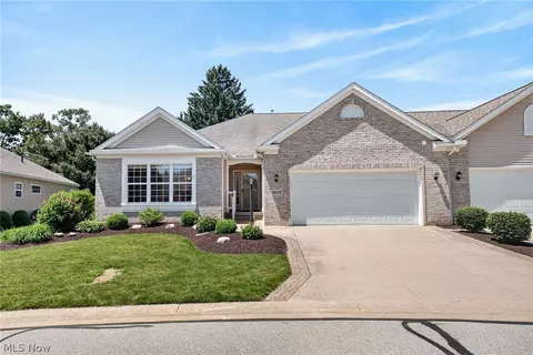 3629 Elmhurst Cir, Uniontown, OH 44685