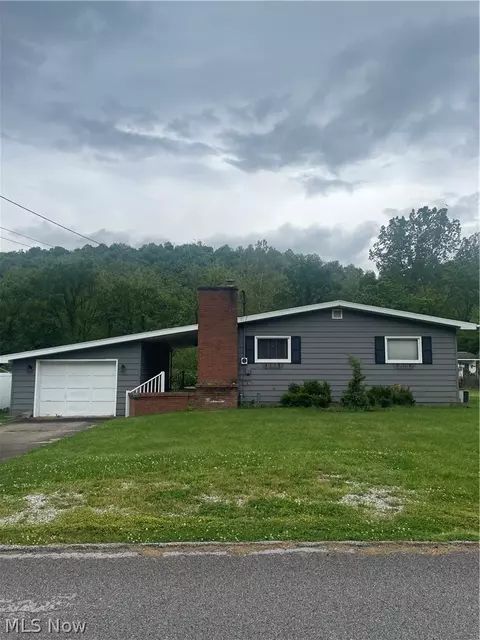 70231 Central Ave, St Clairsville, OH 43905