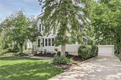 1411 Belrose Rd, Mayfield Heights, OH 44124