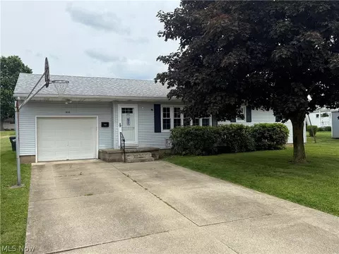 1538 S 13th St, Coshocton, OH 43812