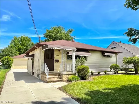 15460 Rademaker Dr, Brook Park, OH 44142
