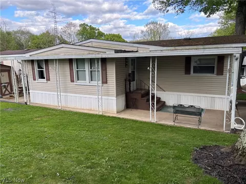 1931 Campground Rd #13, Wellsville, OH 43968