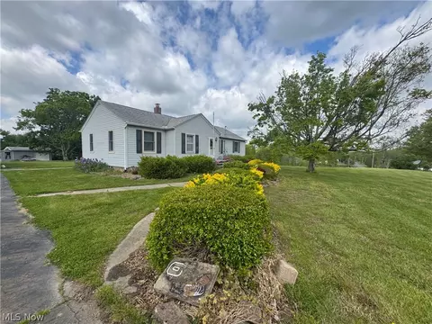 Exterior - 3747 Cook Rd, Rootstown, OH 44272 photo 5 of 8