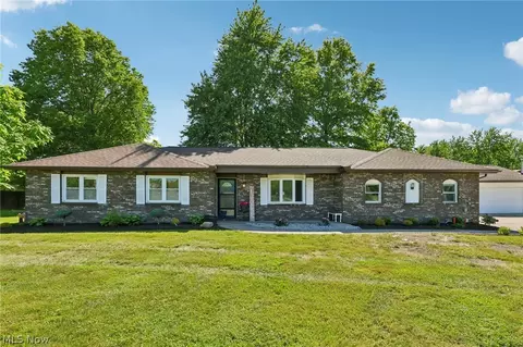 12034 Root Rd, Columbia Station, OH 44028