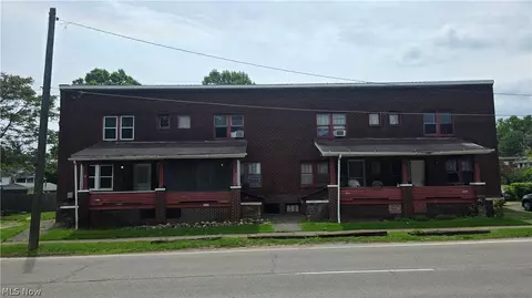 2217 Oakwood Ave, Youngstown, OH 44509