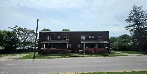 2217 Oakwood Ave, Youngstown, OH 44509