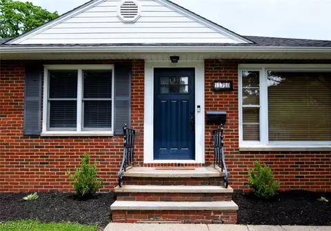 11710 Barrington Blvd, Parma Heights, OH 44130