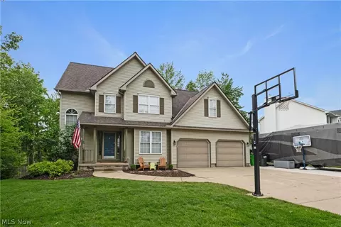 2024 Deer Meadow Blvd, Streetsboro, OH 44241