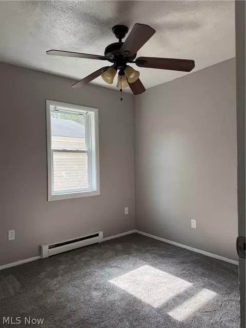 Bedroom - 544 Purdue Ave, Elyria, OH 44035 photo 1 of 7