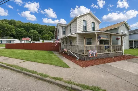 544 E High St, Uhrichsville, OH 44683