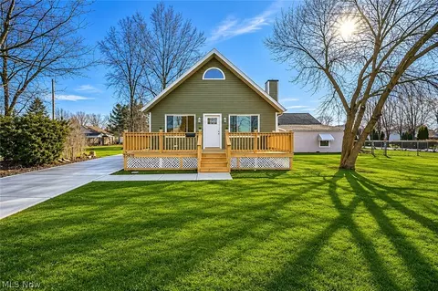 33418 Lake Shore Blvd, Willowick, OH 44095