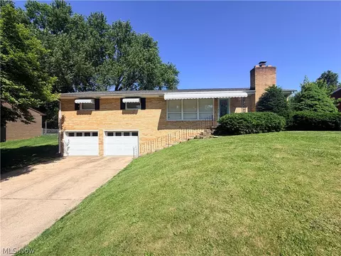 3298 NW Bahama Ave NW, Massillon, OH 44646