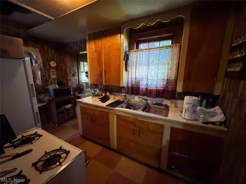 Kitchen - 2336 10th St NW, Canton, OH 44708 photo 1 of 1