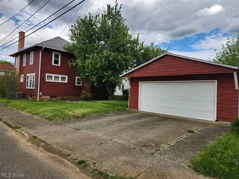 Exterior - 2336 10th St NW, Canton, OH 44708 photo 3 of 3
