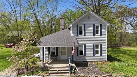 6512 Clay St, Thompson, OH 44086