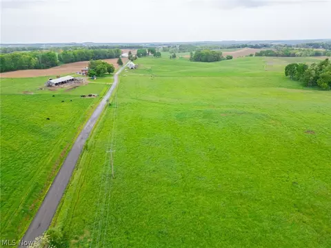 Emerick Road, Salineville, OH 43945