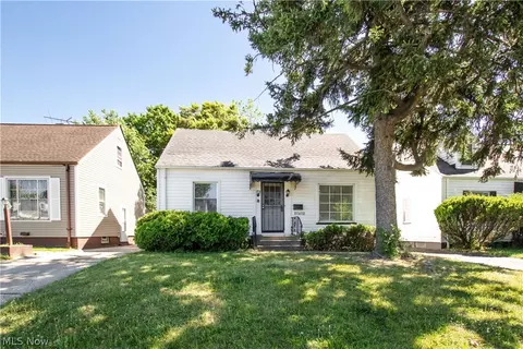 21412 Watson Rd, Maple Heights, OH 44137