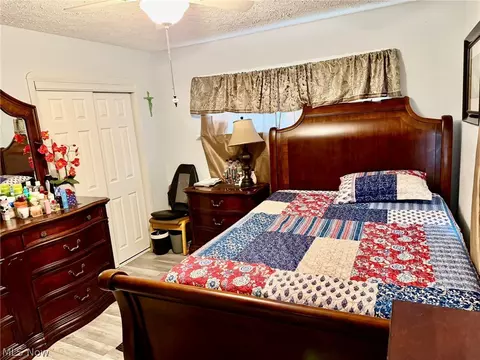 Bedroom - 6706 Gilbert Ave, Parma, OH 44129 photo 3 of 9