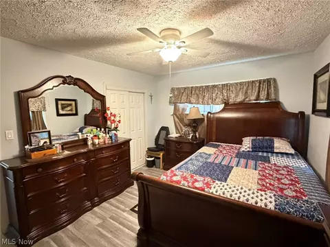 Bedroom - 6706 Gilbert Ave, Parma, OH 44129 photo 2 of 9