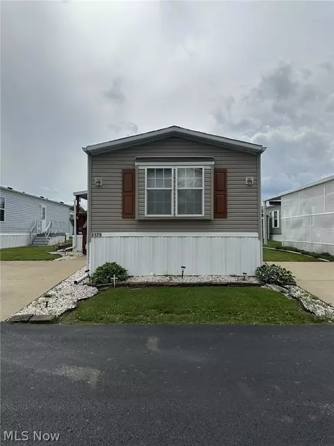 3175 Sugartyme Dr, Zanesville, OH 43701