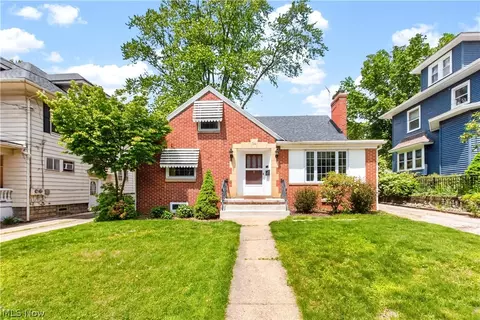 56 N Highland Ave, Akron, OH 44303