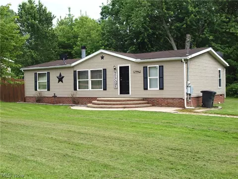 3000 3rd St SE, Canton, OH 44707