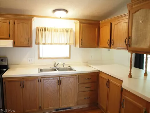 Kitchen - 3000 3rd St SE, Canton, OH 44707 photo 1 of 1