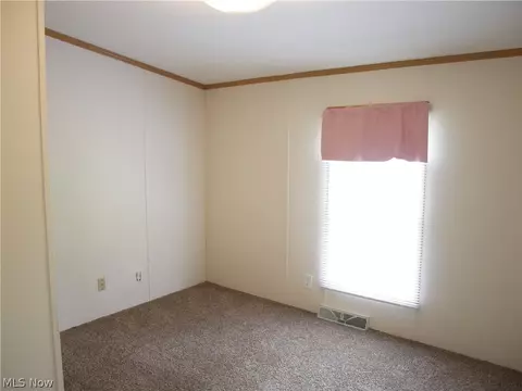 Bedroom - 3000 3rd St SE, Canton, OH 44707 photo 2 of 3