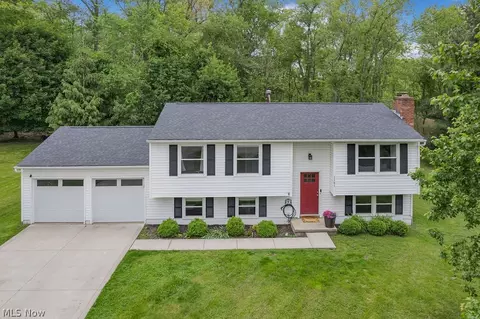 1161 Erin Dr, Kent, OH 44240