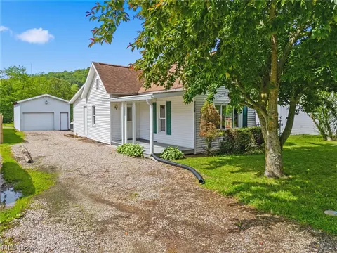 4754 Rutledge St, Midvale, OH 44653