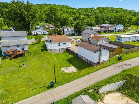 4754 Rutledge St, Midvale, OH 44653 photo 3